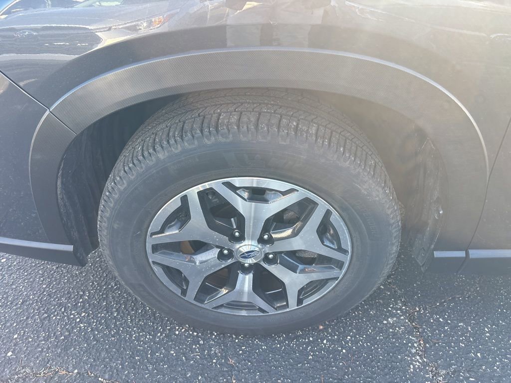 Certified 2023 Subaru Forester Premium AWD/4WD image 8