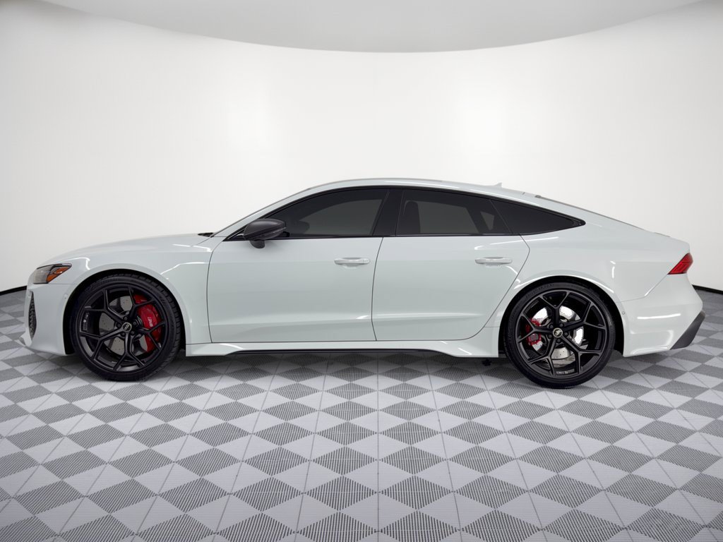 Used 2025 Audi RS 7 Performance AWD/4WD image 2