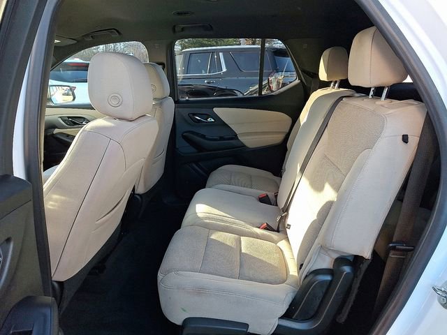 Used 2022 Chevrolet Traverse LS image 19