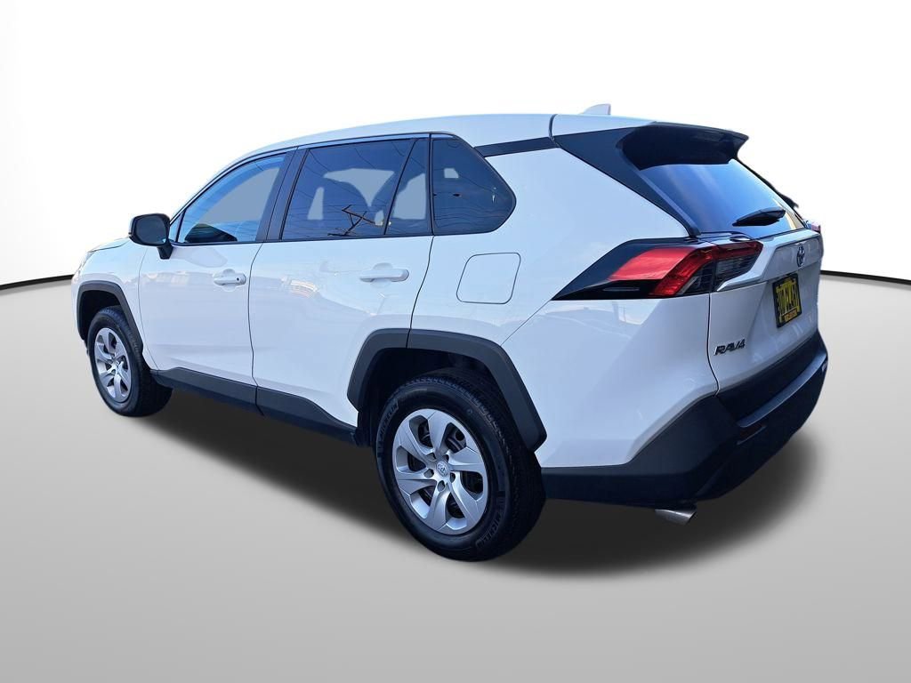 Used 2025 Toyota RAV4 LE image 3