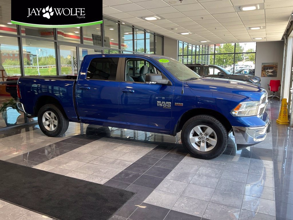 Used 2019 RAM 1500 Classic SLT w/ Luxury Group