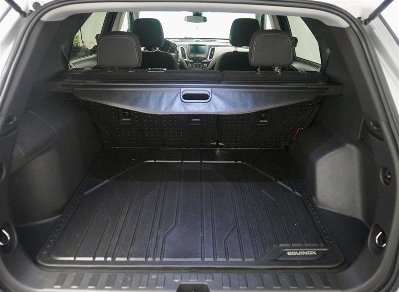 Used 2021 Chevrolet Equinox LT w/ LPO, Floor Liner Package image 40