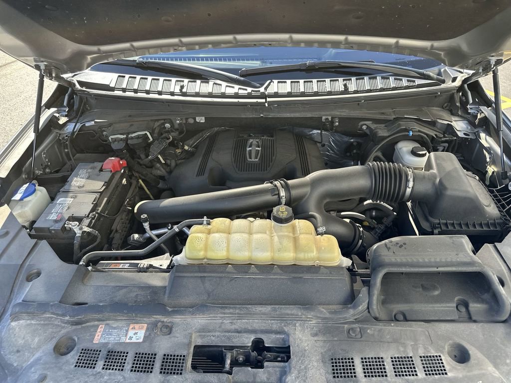 Certified 2020 Lincoln Navigator Reserve w/ Luxury Package image 18