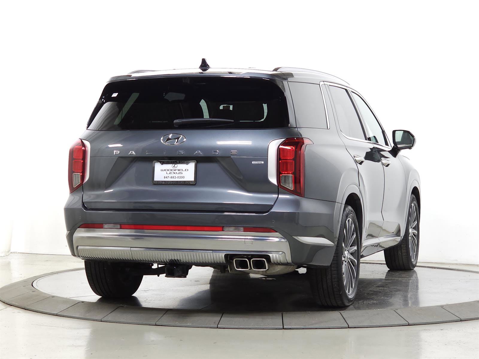 Used 2023 Hyundai Palisade Calligraphy image 11