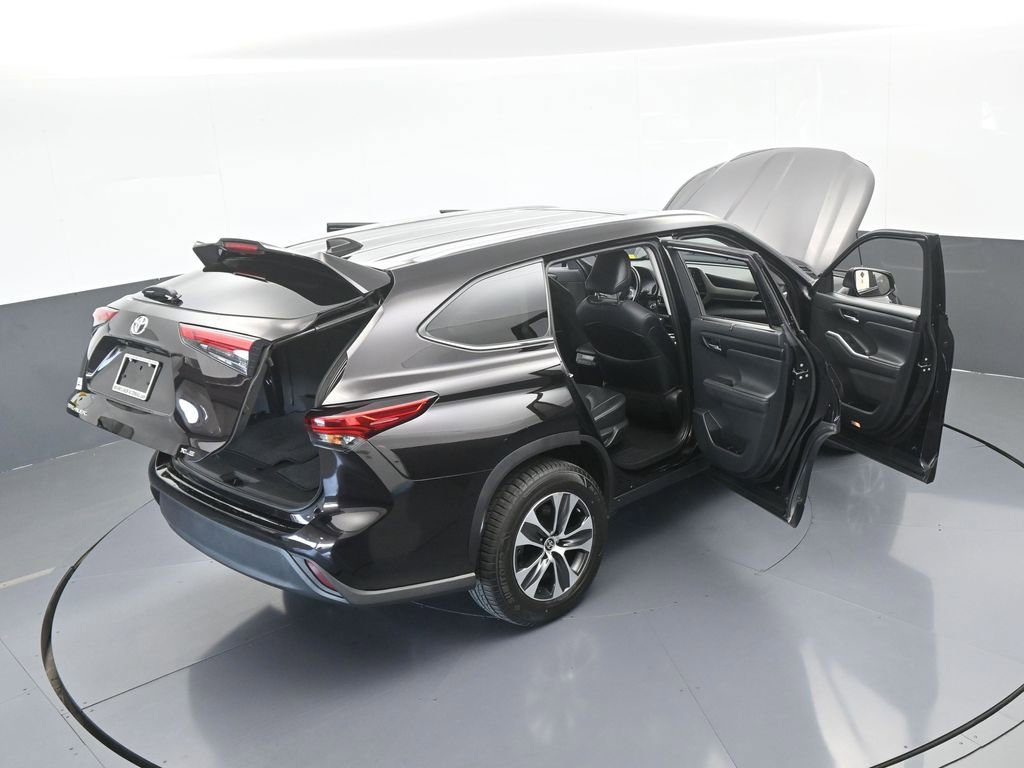Used 2021 Toyota Highlander XLE image 67