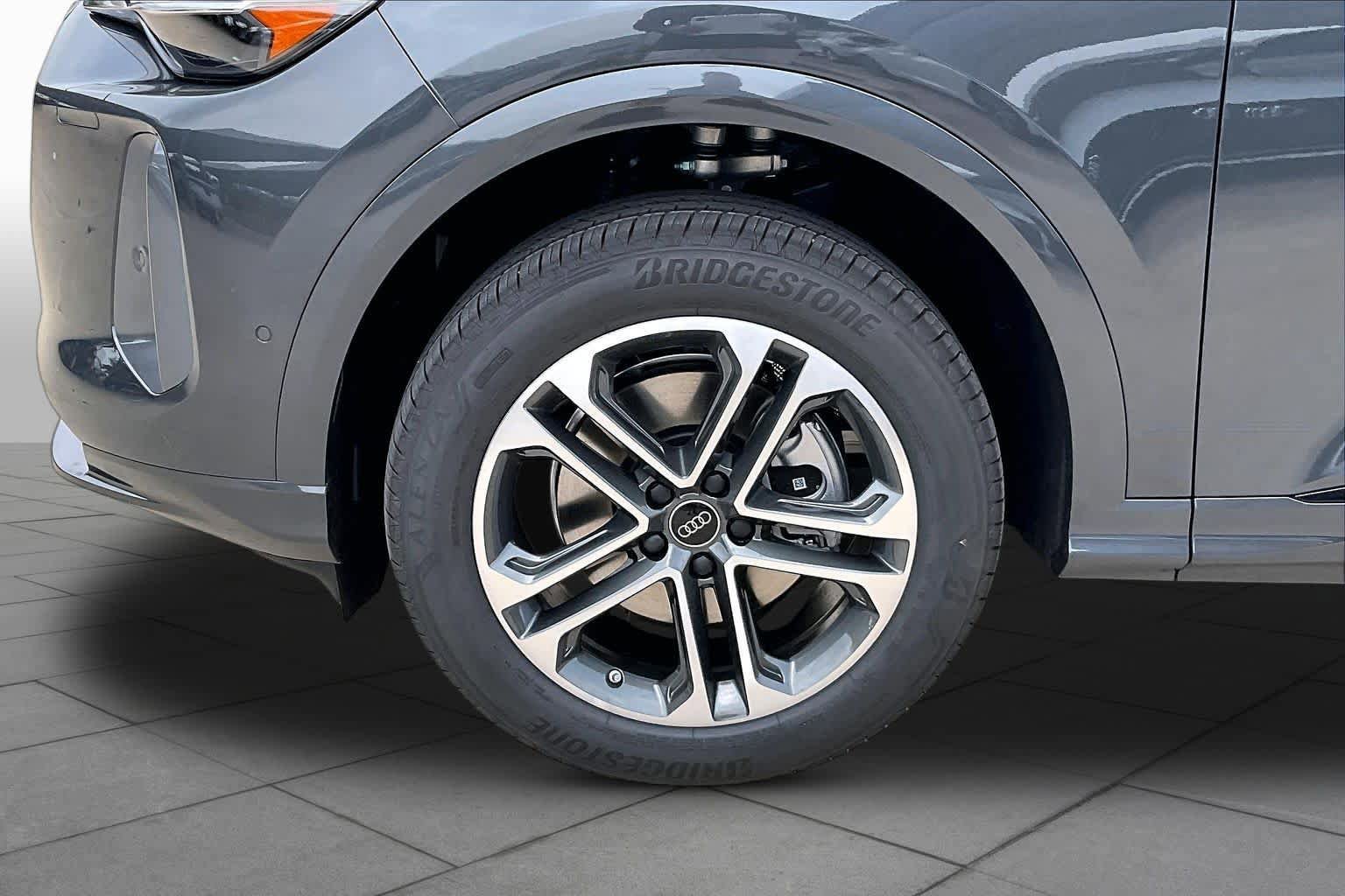 New 2026 Audi Q5 Premium AWD/4WD image 11