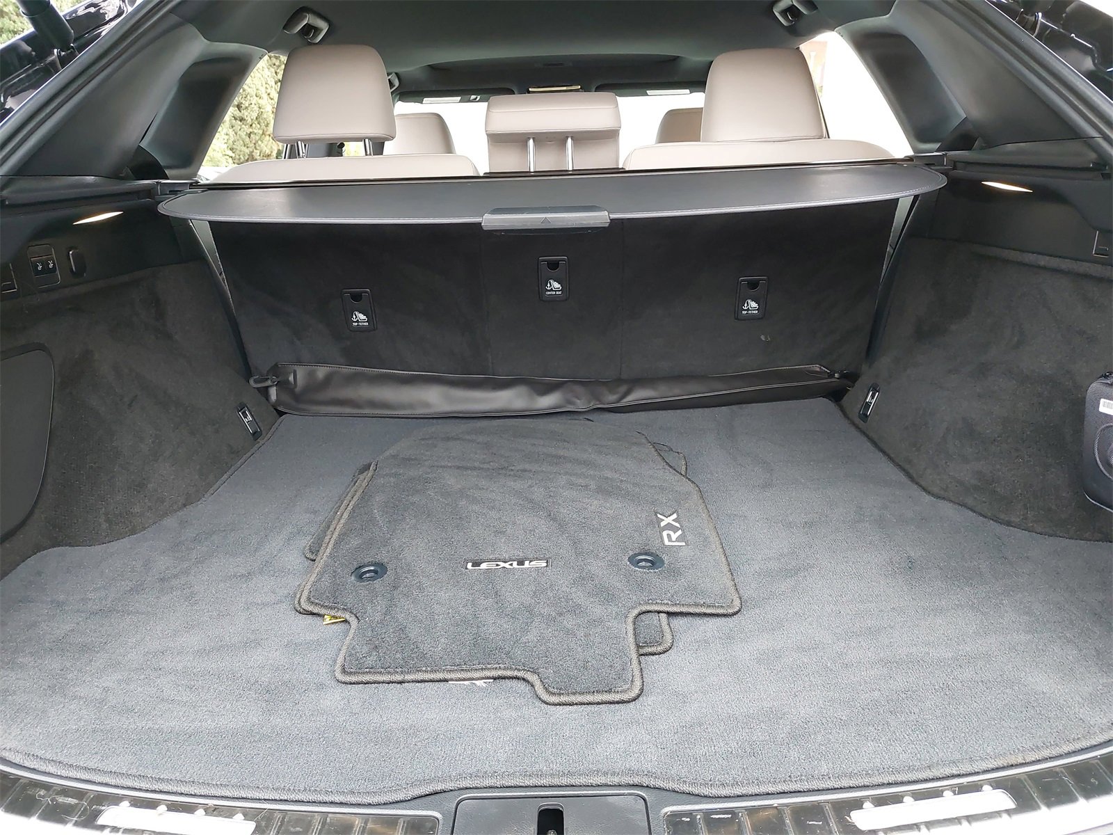 Used 2024 Lexus RX 350h image 12