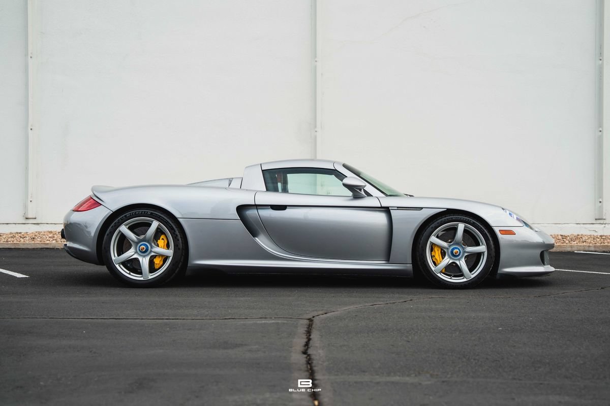 Used 2004 Porsche Carrera GT RWD image 13