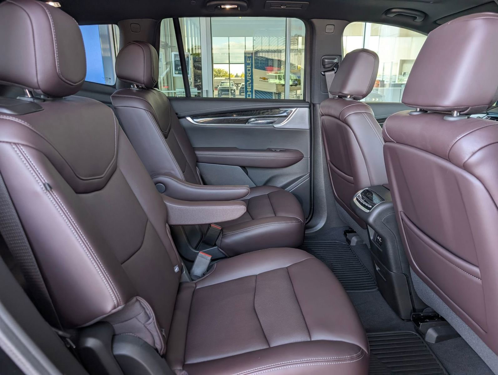 Used 2023 Cadillac XT6 Premium Luxury image 38