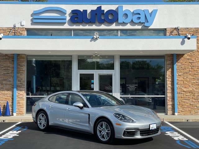 Used 2018 Porsche Panamera 4 AWD/4WD image 6