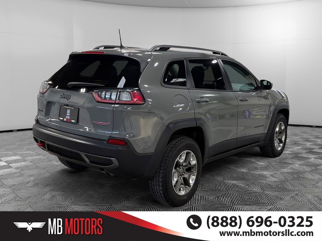 Used 2019 Jeep Cherokee Trailhawk w/ Comfort & Convenience Group image 3