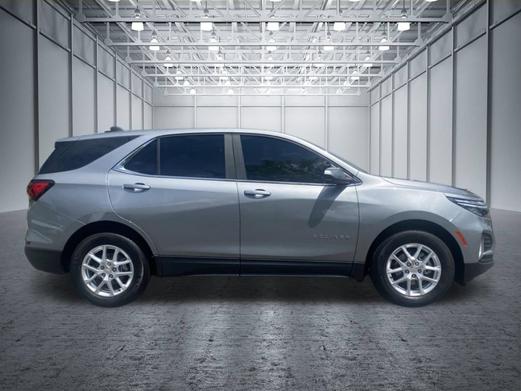 Used 2024 Chevrolet Equinox LT FWD image 4