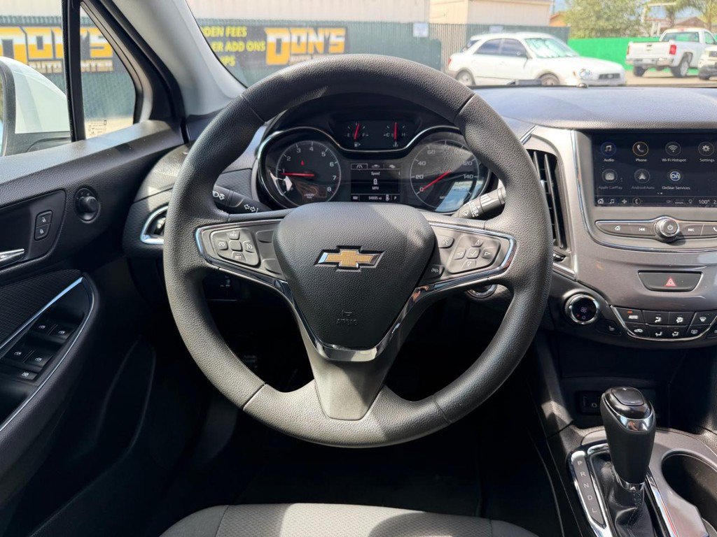 Used 2019 Chevrolet Cruze LT w/ Convenience Package FWD image 25