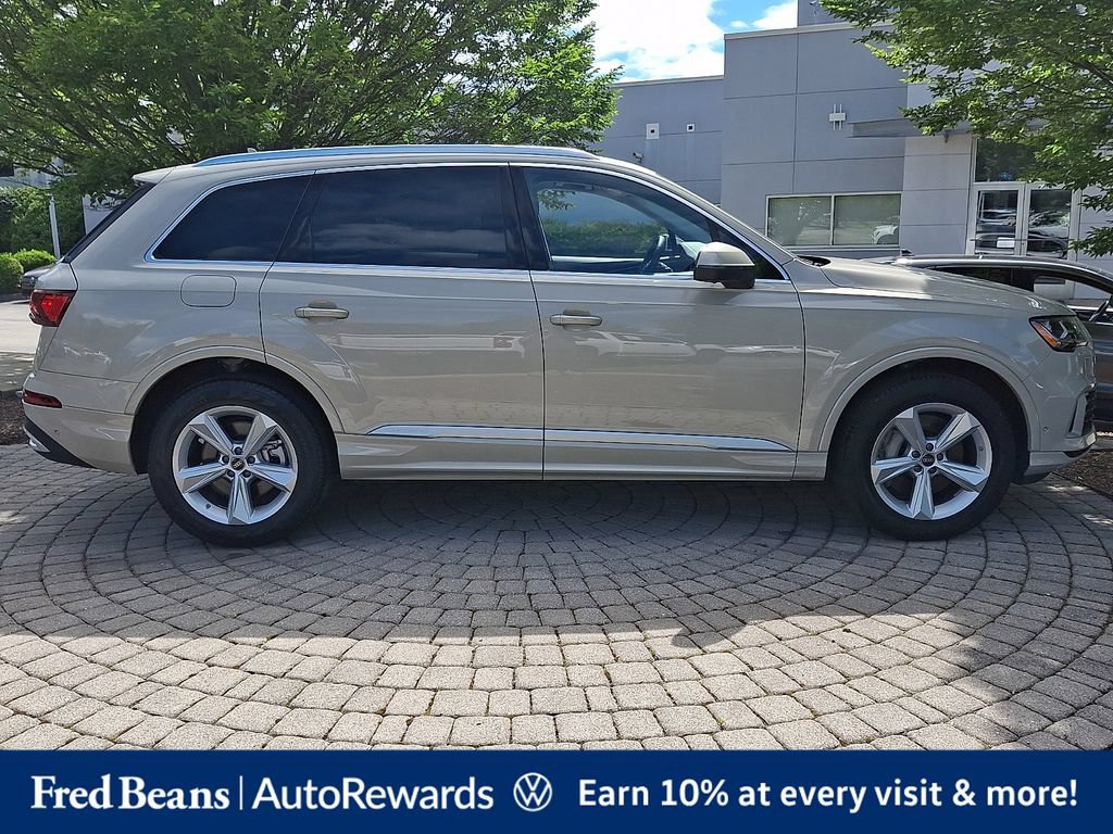 Used 2023 Audi Q7 2.0T Premium w/ Convenience Package AWD/4WD image 9
