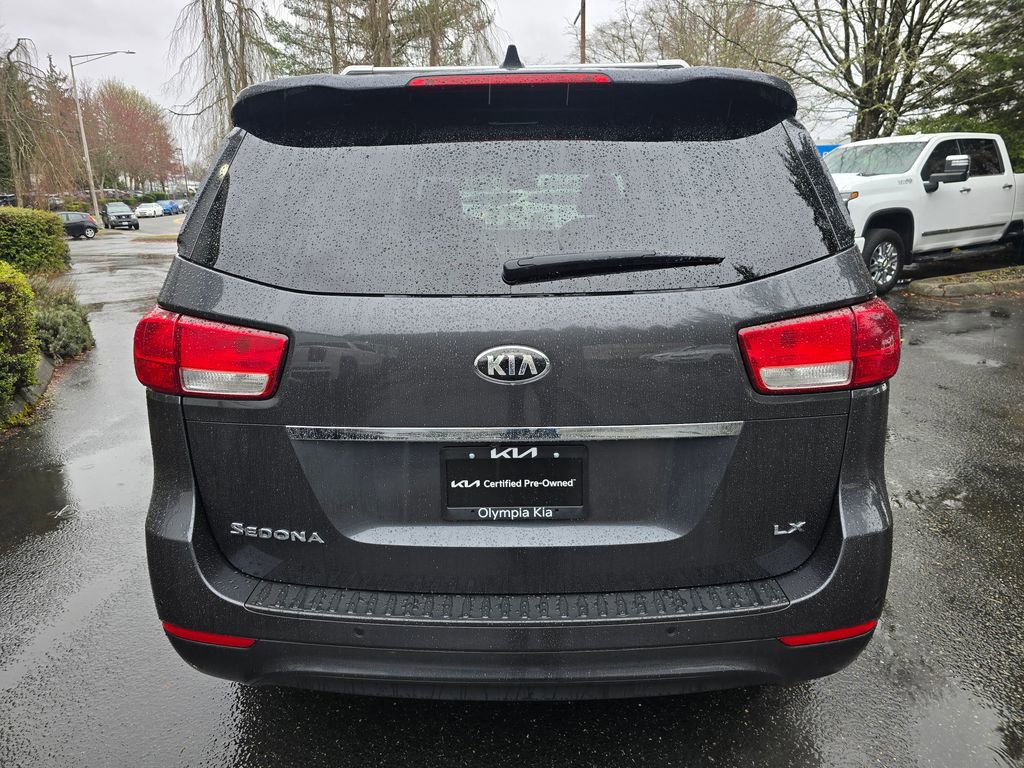 Used 2018 Kia Sedona LX w/ LX Essentials Premium Package image 4
