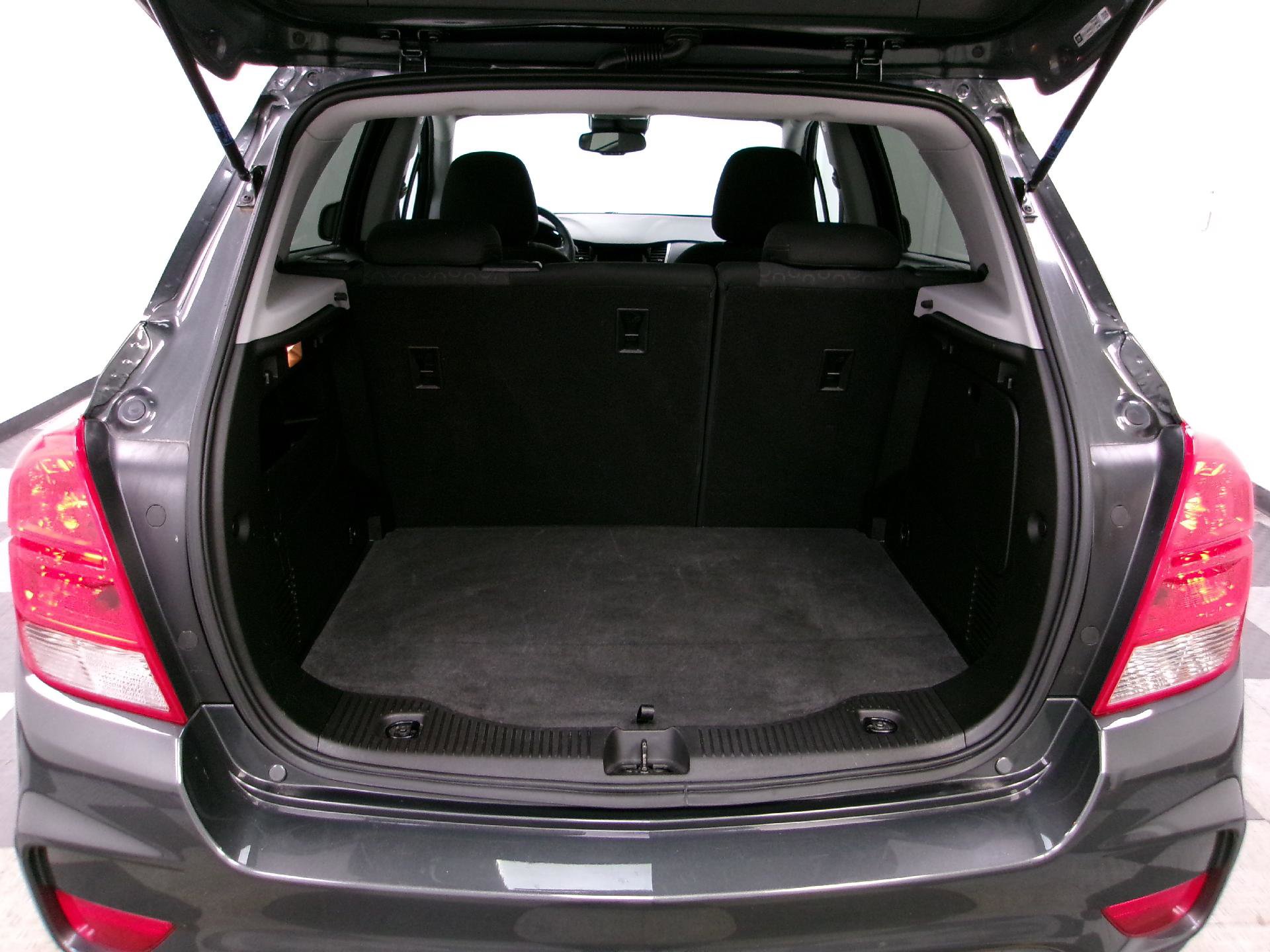 Used 2020 Chevrolet Trax LS w/ Tint and Cruise Package FWD image 11
