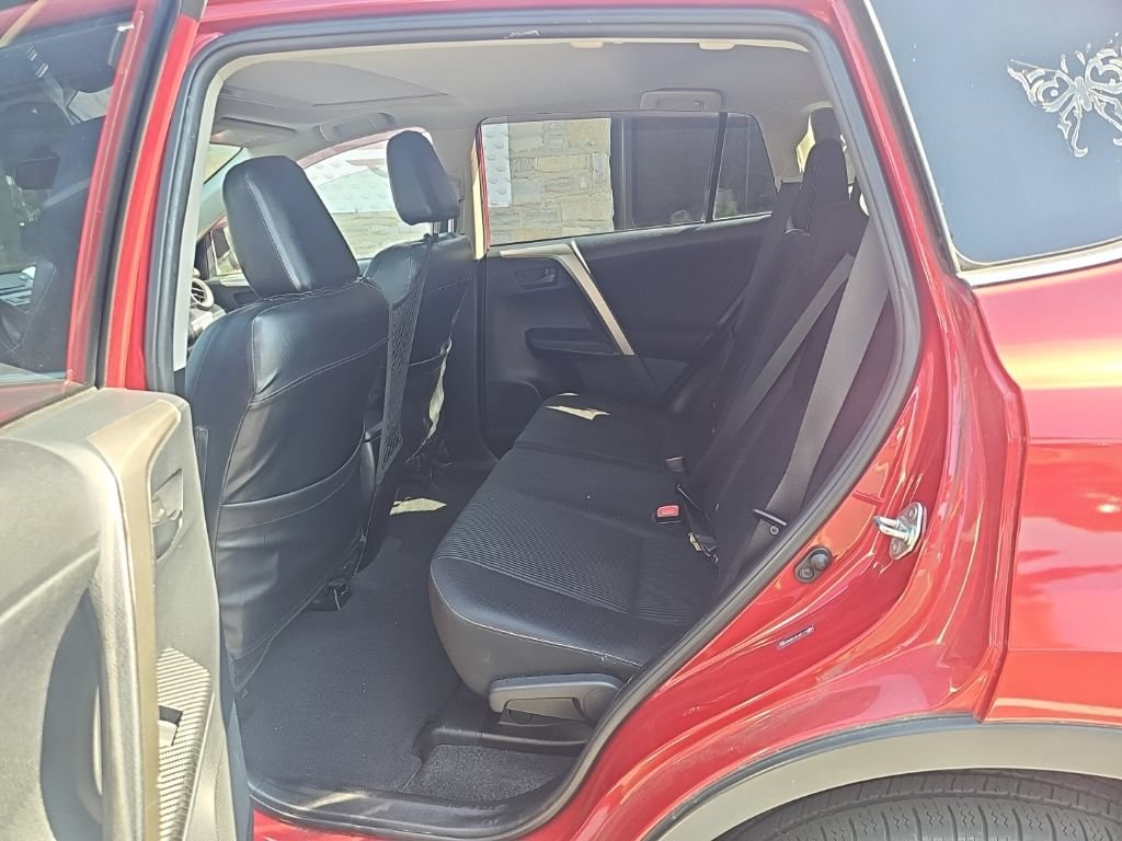 Used 2013 Toyota RAV4 XLE AWD/4WD image 10