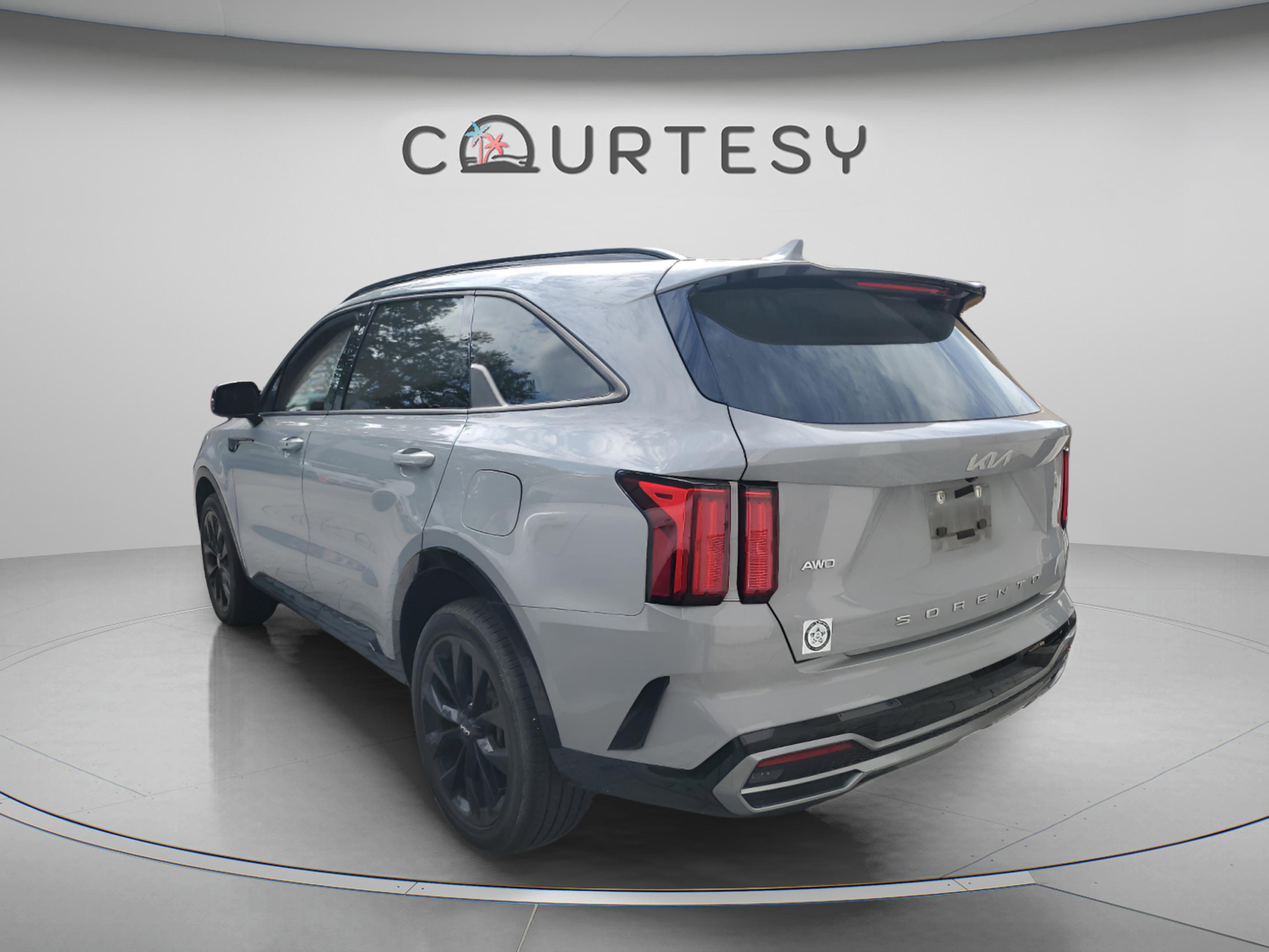 Certified 2022 Kia Sorento SX image 2