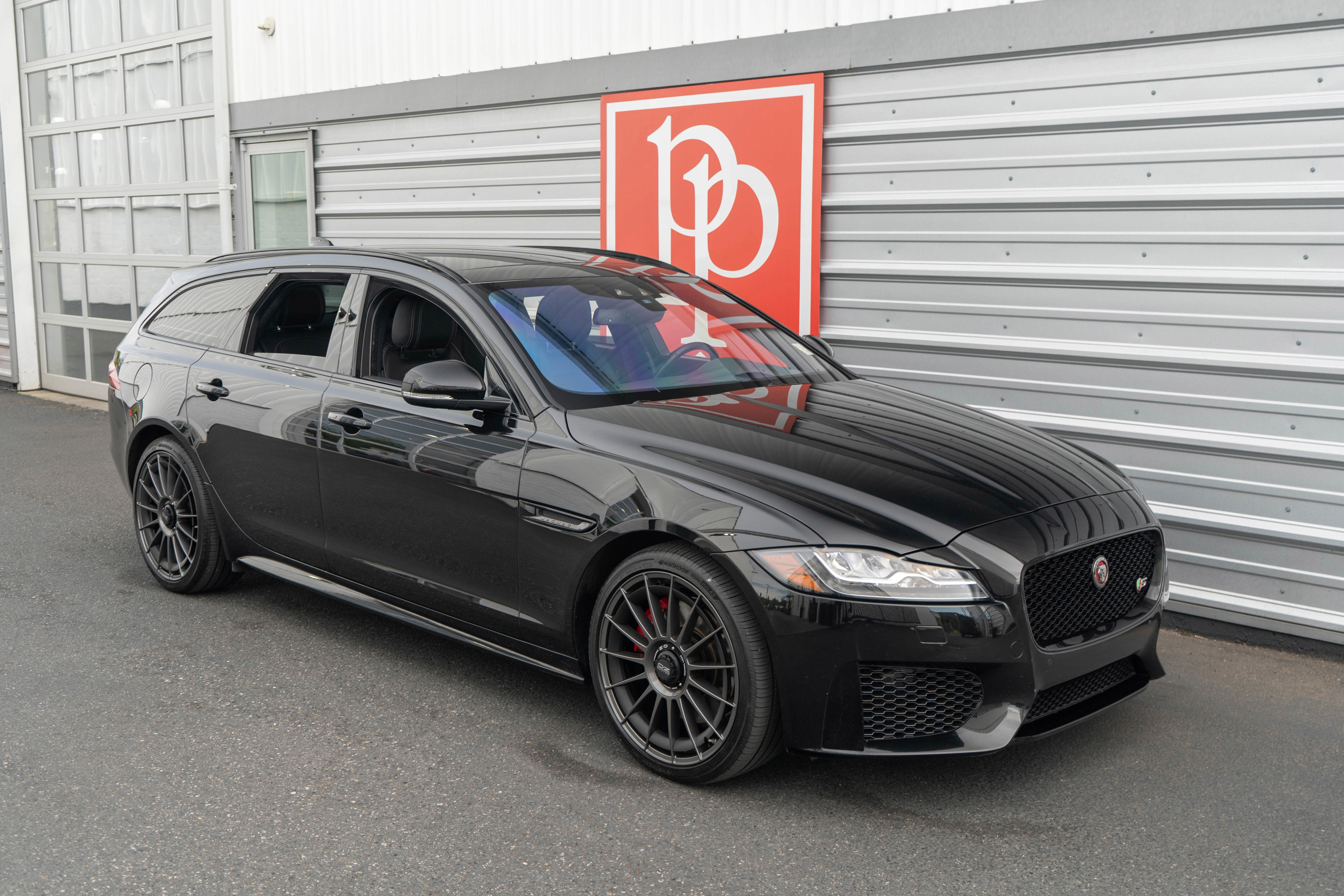 Used 2018 Jaguar XF S AWD/4WD image 46