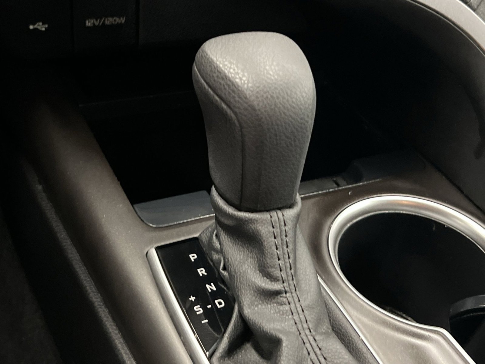 Used 2023 Toyota Camry LE image 18