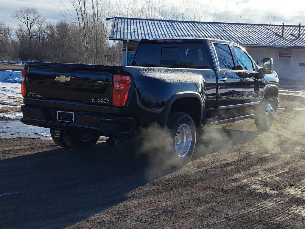 New 2026 Chevrolet Silverado 3500 High Country w/ Technology Package image 3