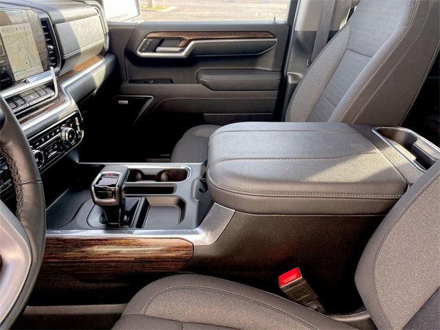 Used 2025 GMC Sierra 1500 Elevation w/ Preferred Package image 21