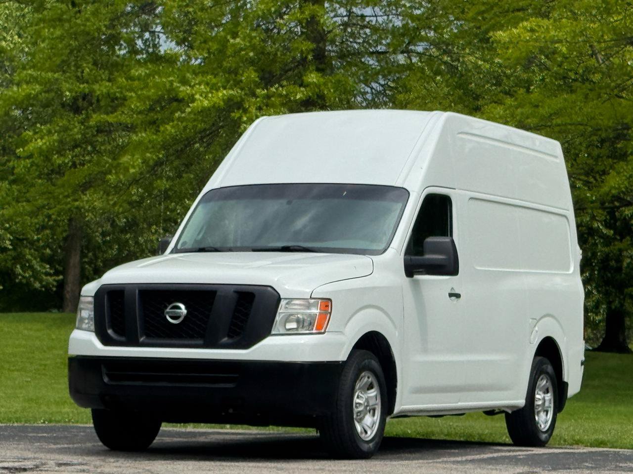 Used 2014 Nissan NV 2500 SV w/ Side & Curtain Airbag Package RWD image 4