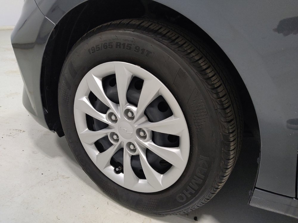 Used 2024 Kia Forte LX image 31