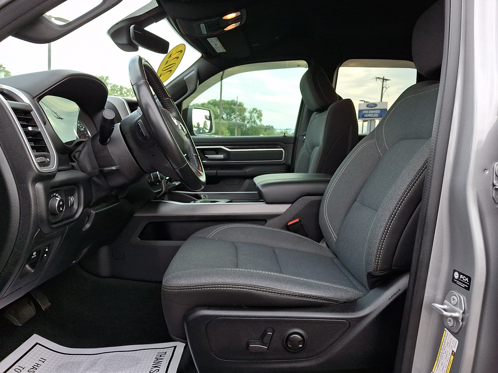 Used 2022 RAM 1500 Big Horn AWD/4WD image 12