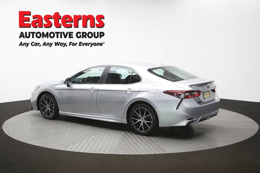 Used 2021 Toyota Camry SE w/ Carpet Mat Package (TMS) FWD image 62