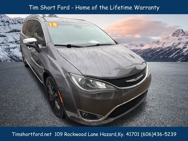 Used 2018 Chrysler Pacifica Limited w/ Tire & Wheel Group image 4