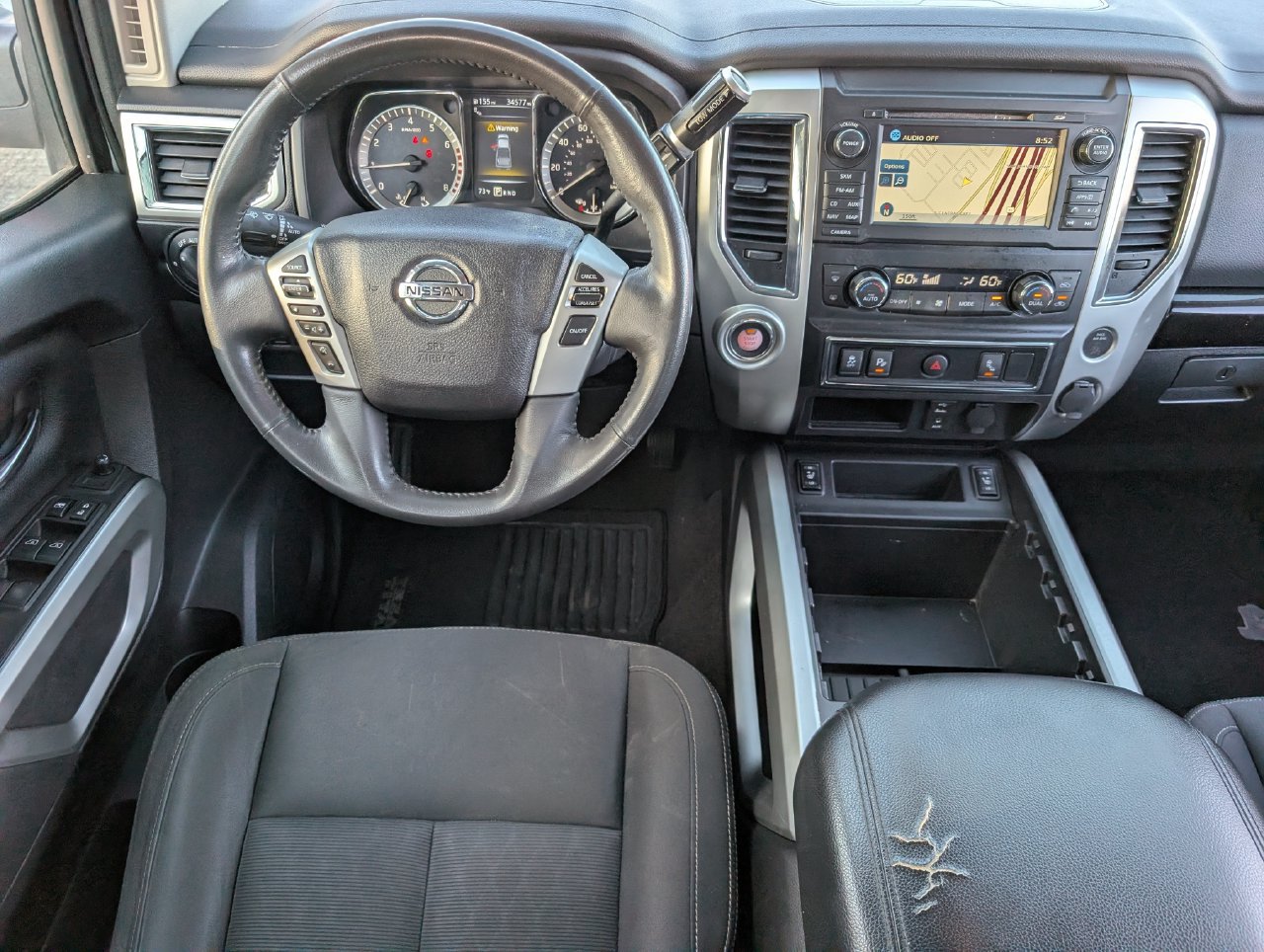 Used 2018 Nissan Titan SV w/ SV Convenience Package RWD image 10