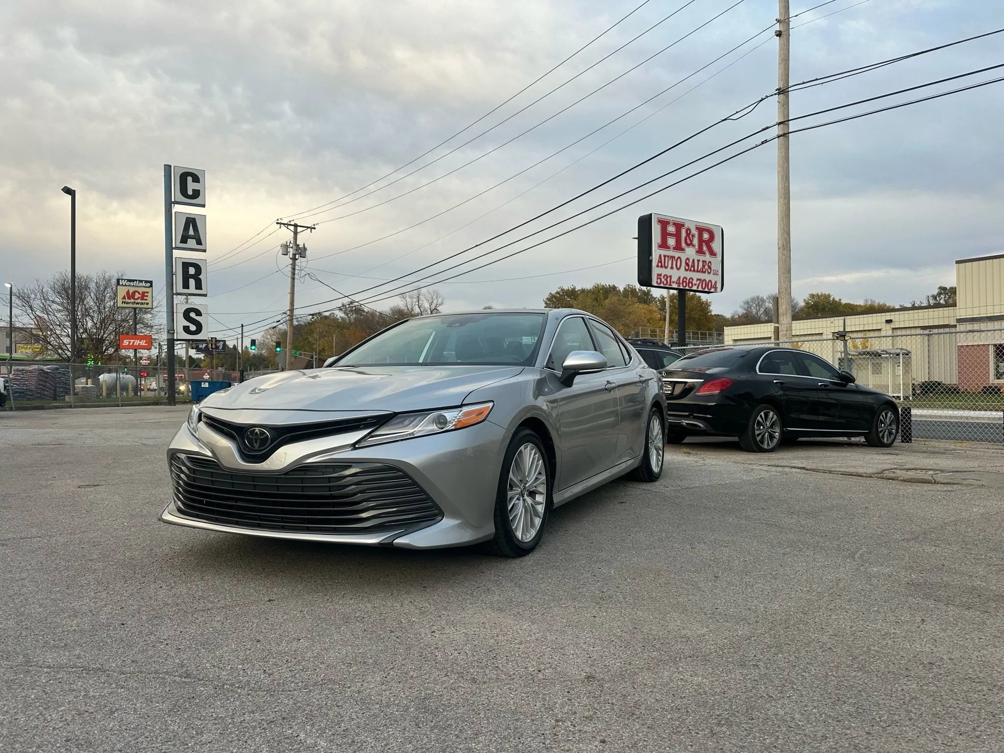 Used 2019 Toyota Camry XLE image 1