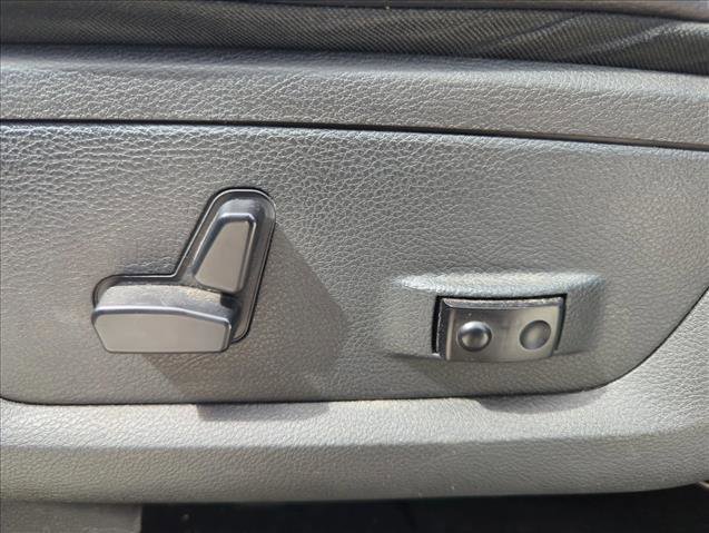 Used 2018 RAM 1500 Sport image 27