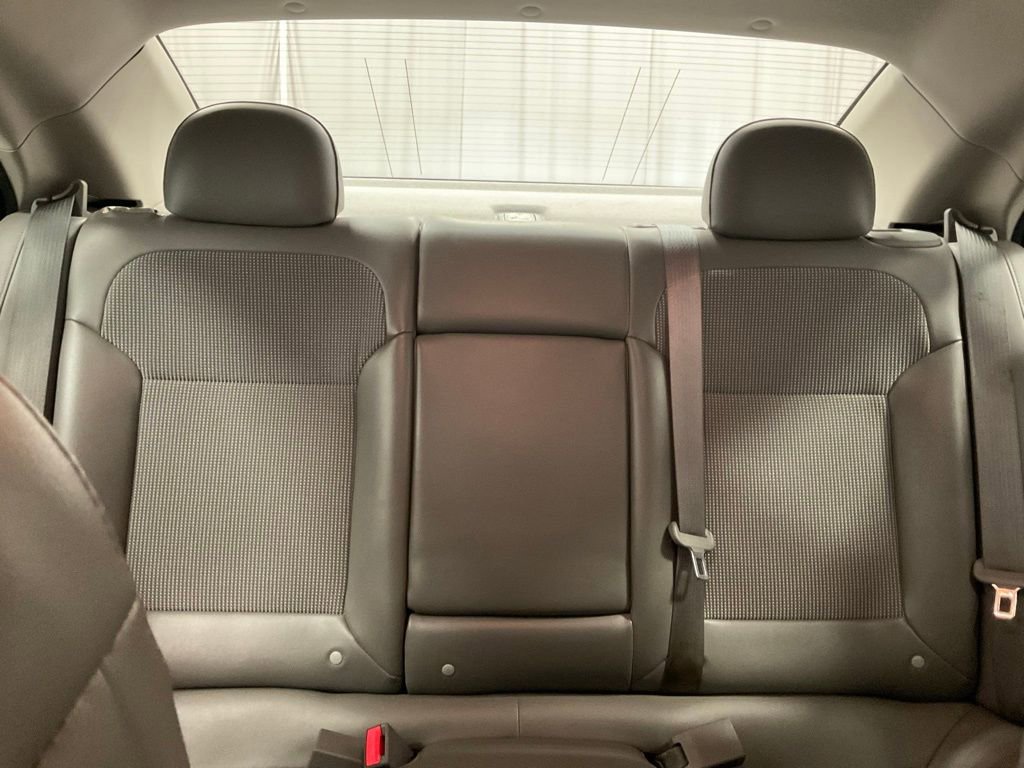 Used 2015 Chevrolet Malibu LT w/ Power Convenience Package image 30