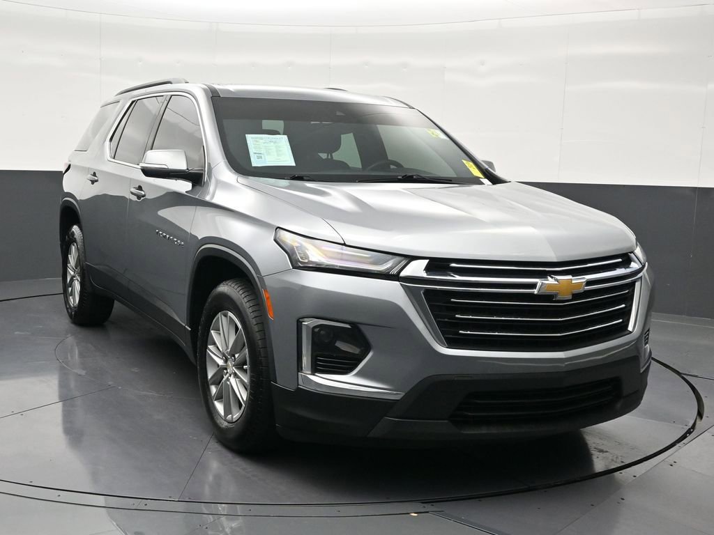 Used 2023 Chevrolet Traverse LT image 8