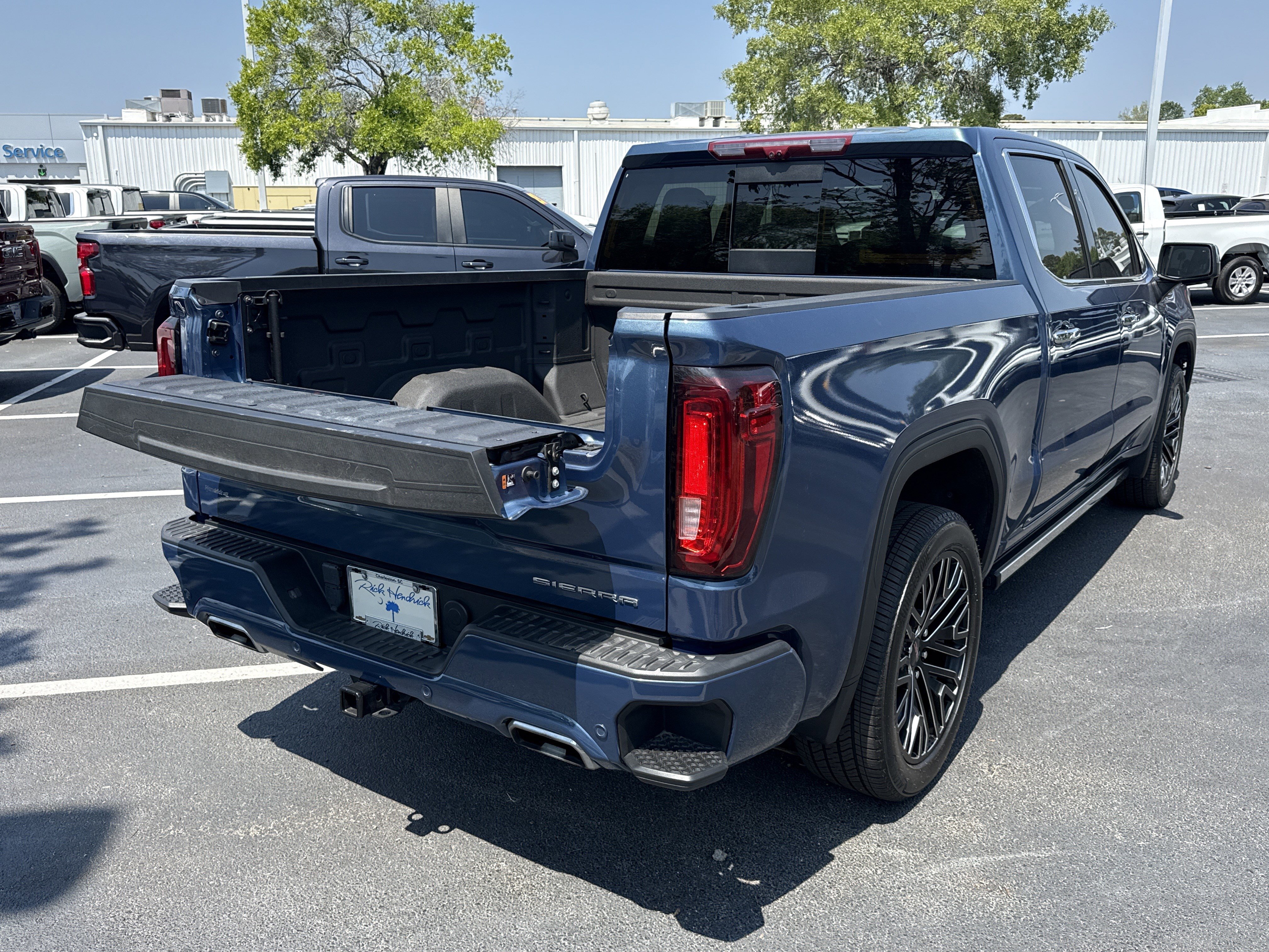 Used 2024 GMC Sierra 1500 Denali AWD/4WD image 39