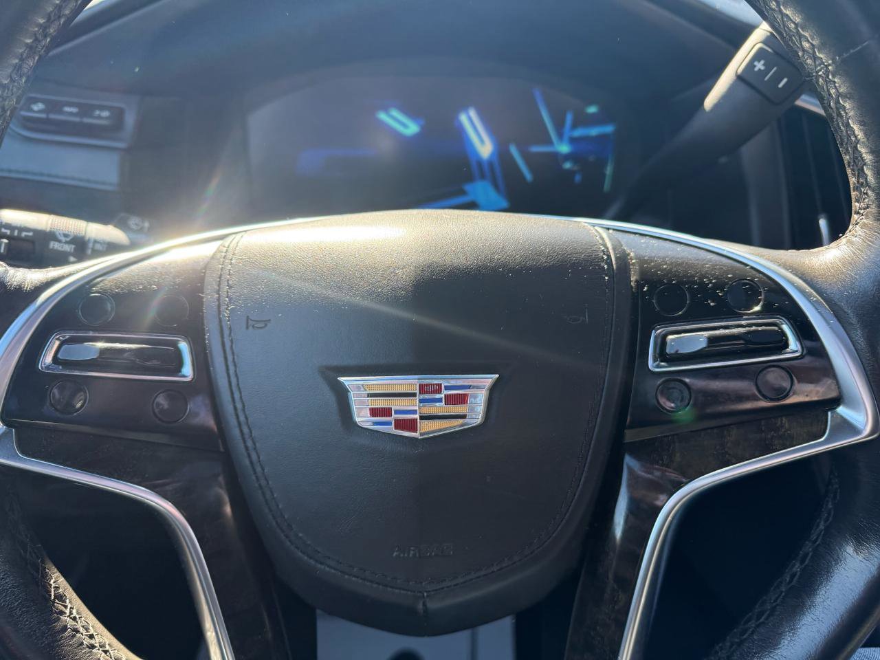 Used 2015 Cadillac Escalade Platinum AWD/4WD image 8