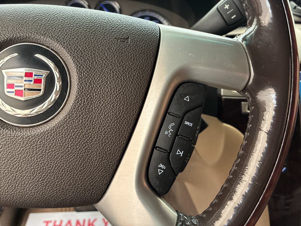 Used 2010 Cadillac Escalade Premium AWD/4WD image 18