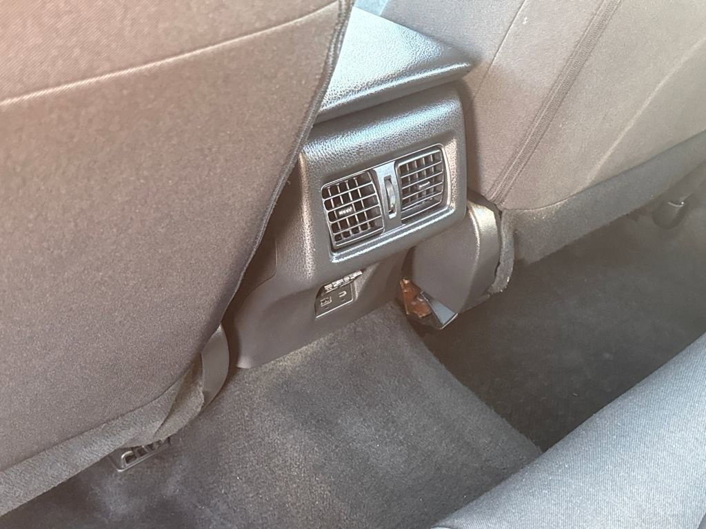 Used 2025 Toyota Camry LE image 35