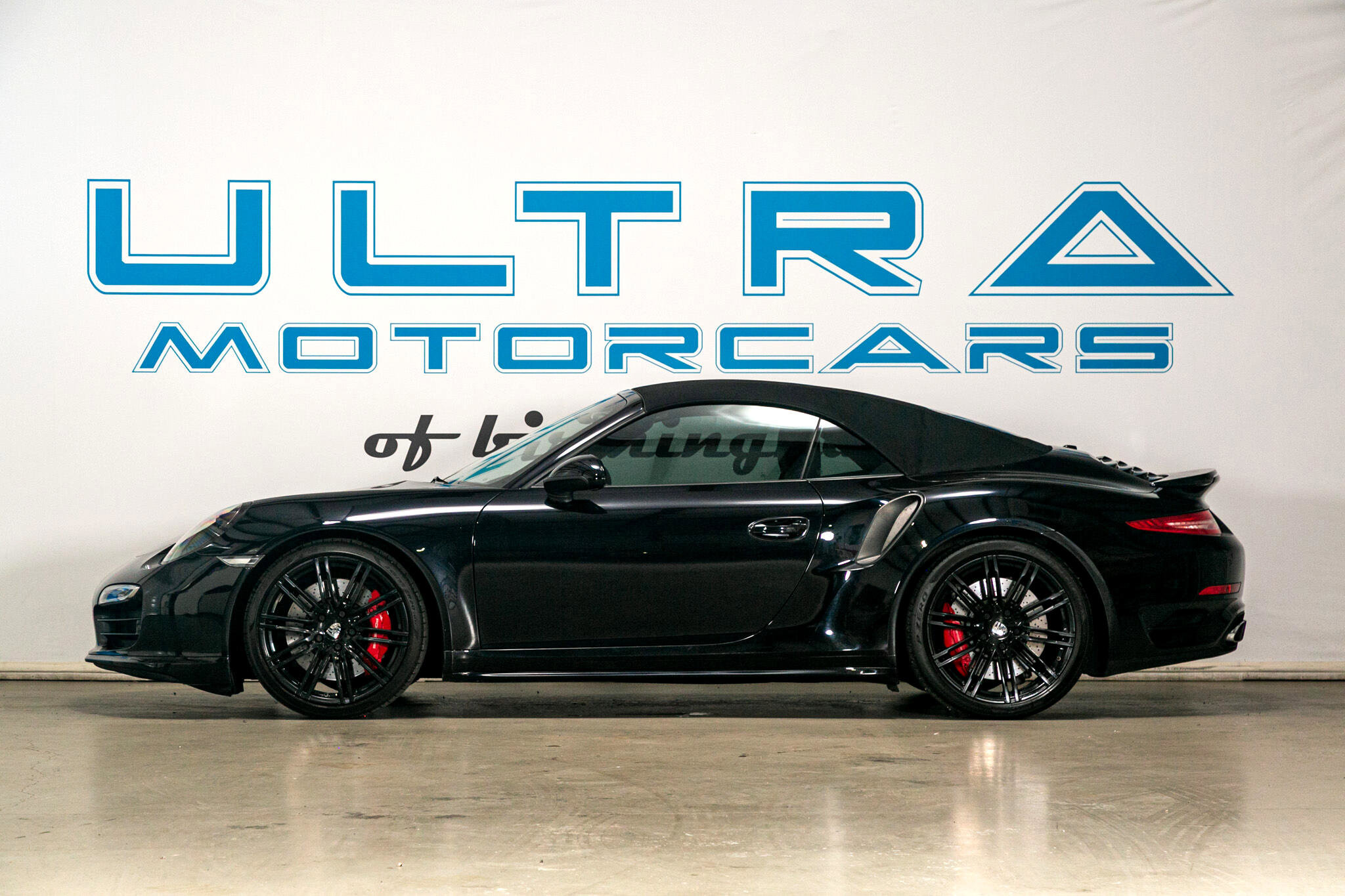 Used 2015 Porsche 911 Turbo image 3