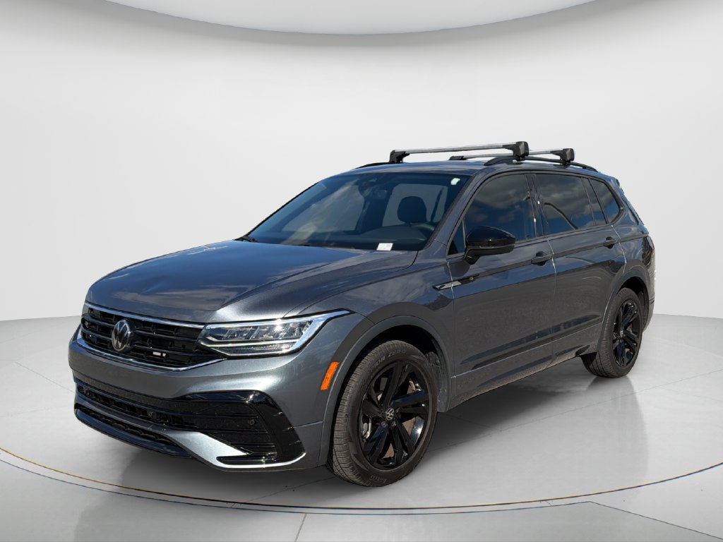 Used 2024 Volkswagen Tiguan SE R-Line FWD image 1