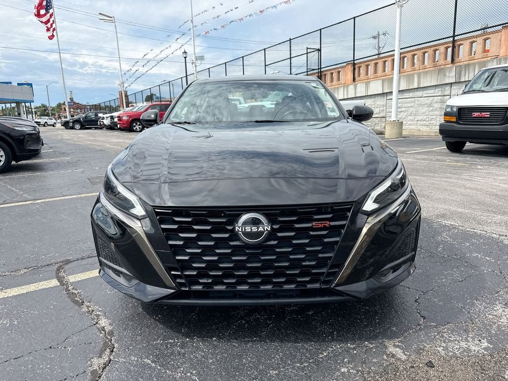 Used 2024 Nissan Altima 2.5 SR FWD image 47