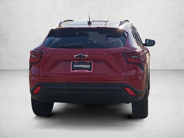 New 2026 Chevrolet Trax LT w/ Sunroof Package FWD image 8