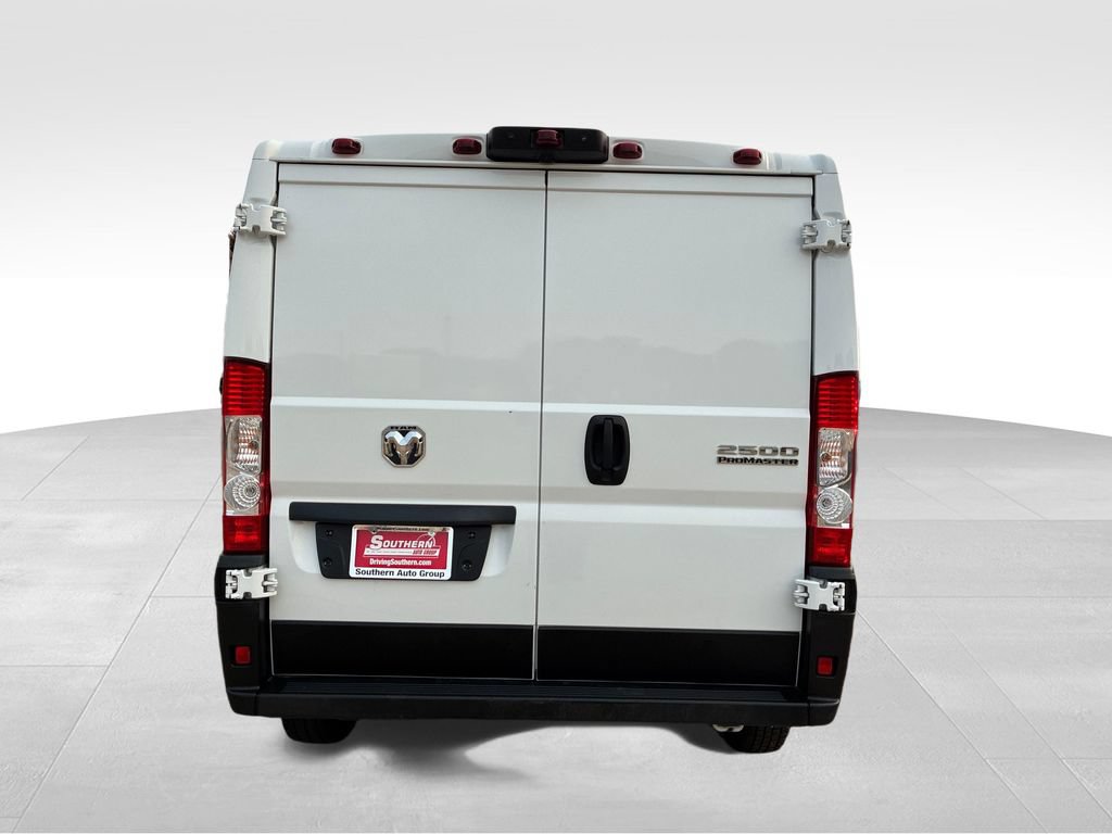 Used 2025 RAM ProMaster 2500 w/ Convenience Group FWD image 4