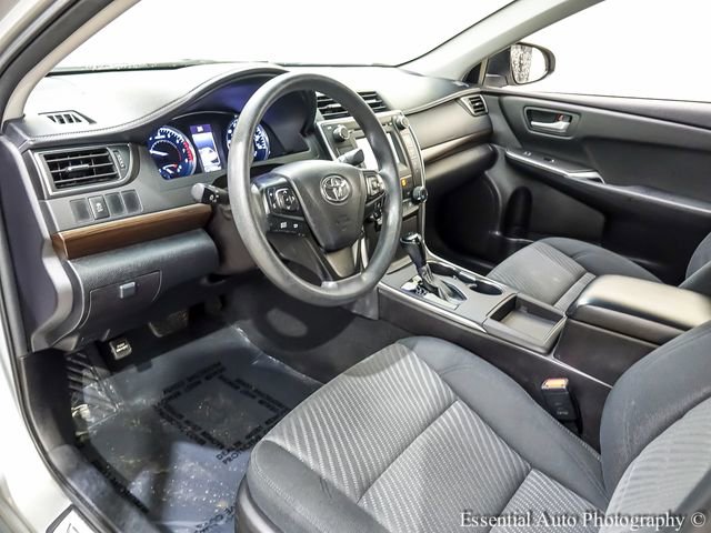 Used 2016 Toyota Camry LE image 10