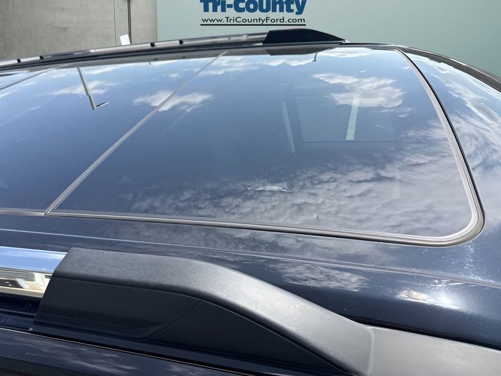 Used 2025 Ford Expedition Platinum w/ Driver's Package image 10