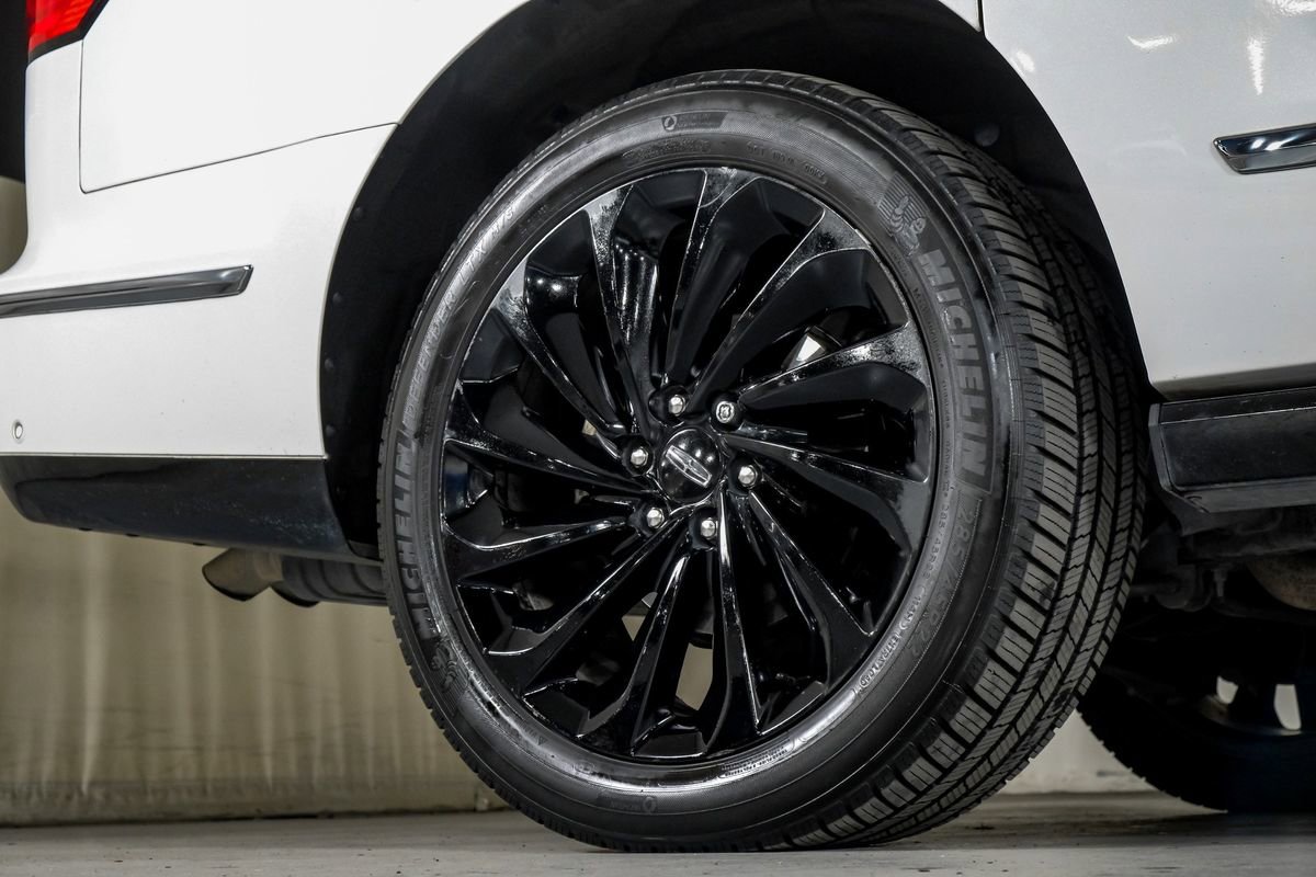 Used 2020 Lincoln Navigator L Reserve w/ Equipment Group 208A Reserve image 54