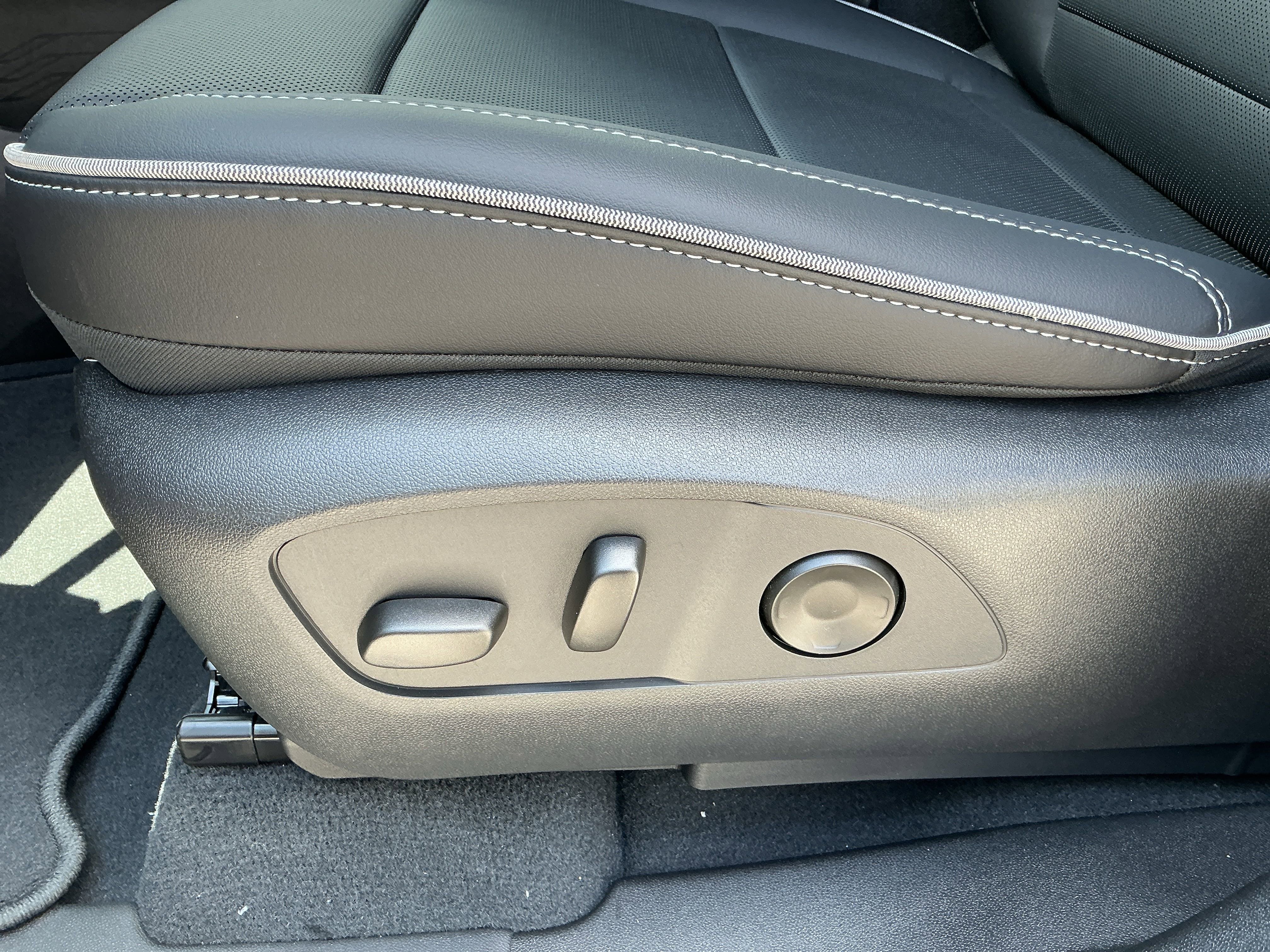 New 2026 Chevrolet Silverado EV LT w/ Premium Package image 12