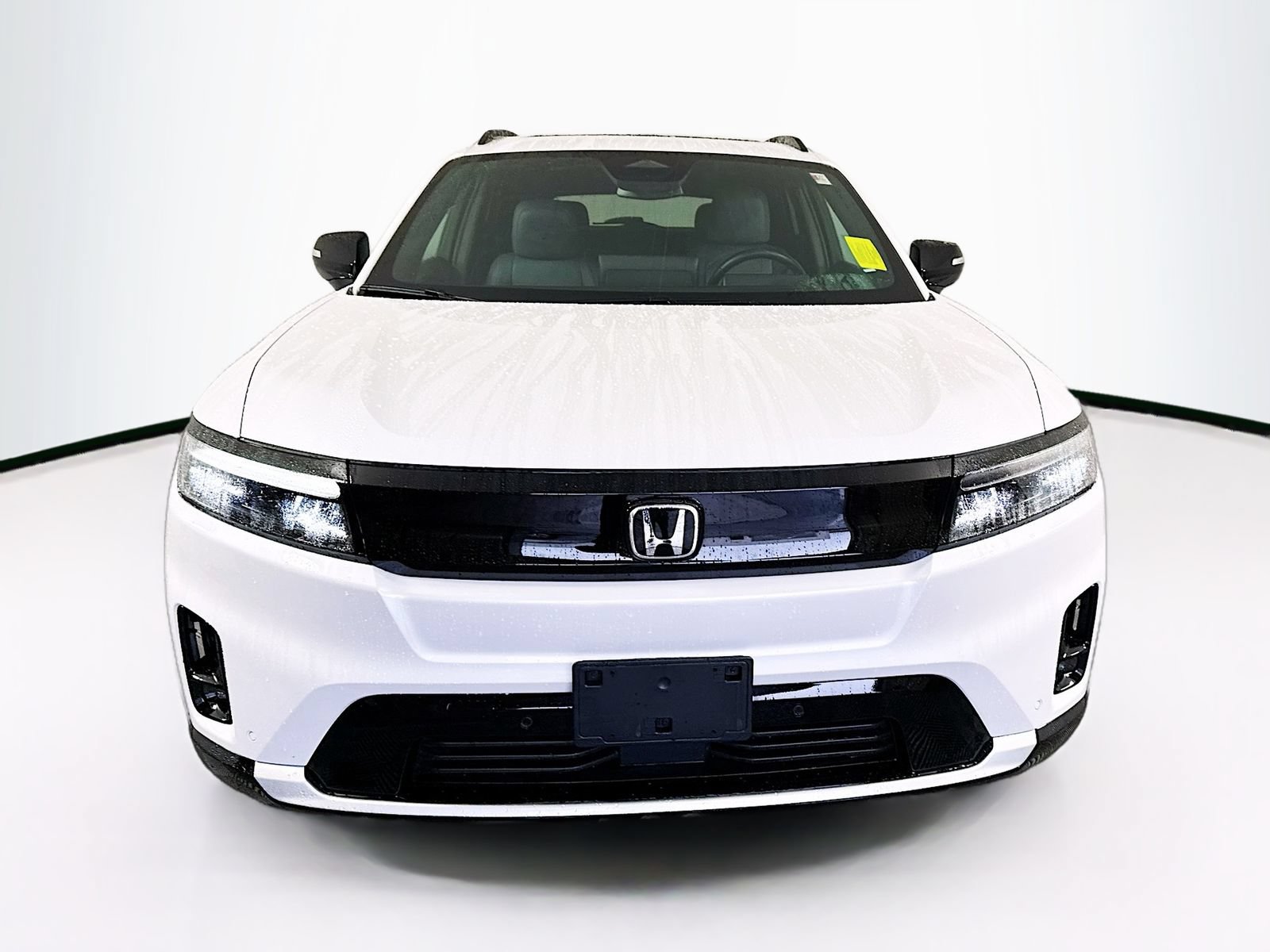 Used 2025 Honda Prologue Touring image 2